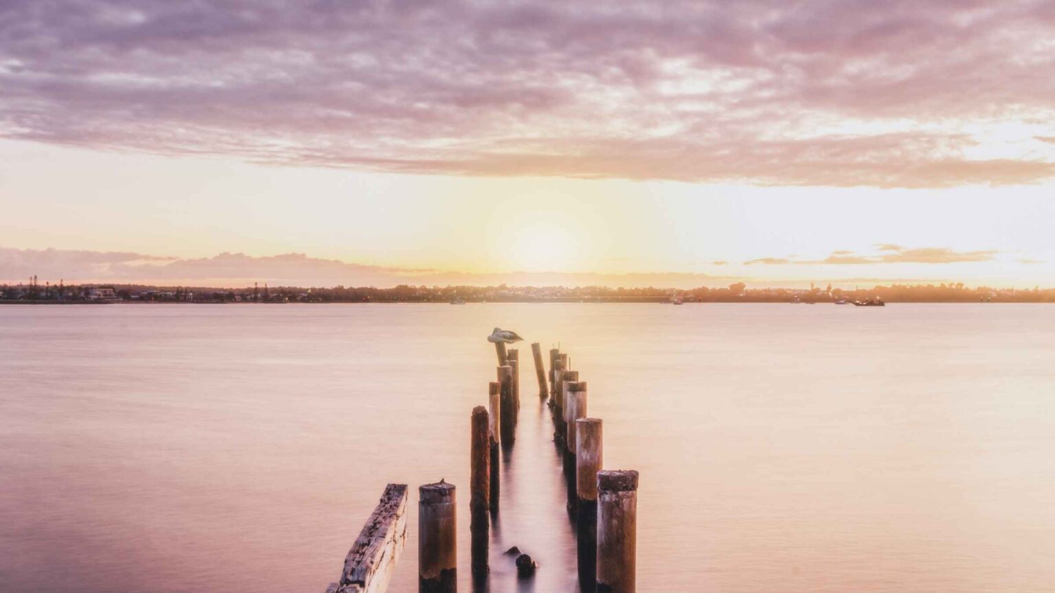 Tips for a Great QHHT Session: How to Prepare for a Meaningful Experience - Relaxation Visual Aid calm waters at sunset